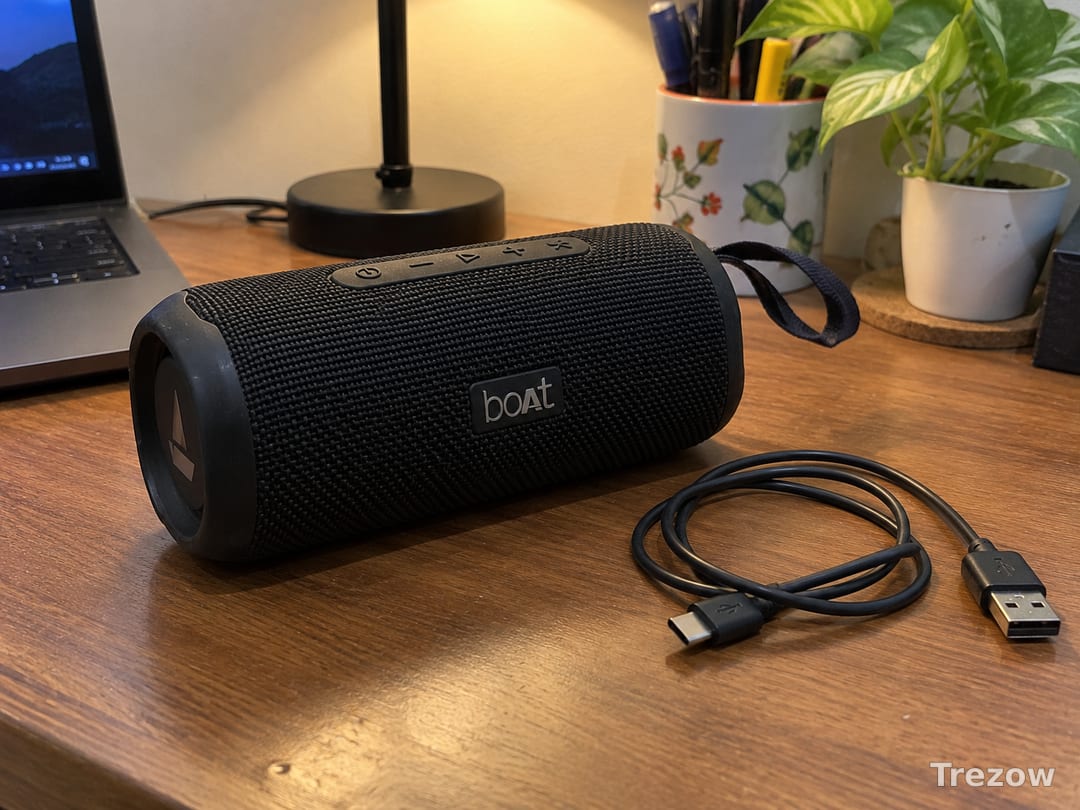 boAt Bluetooth speaker with cable