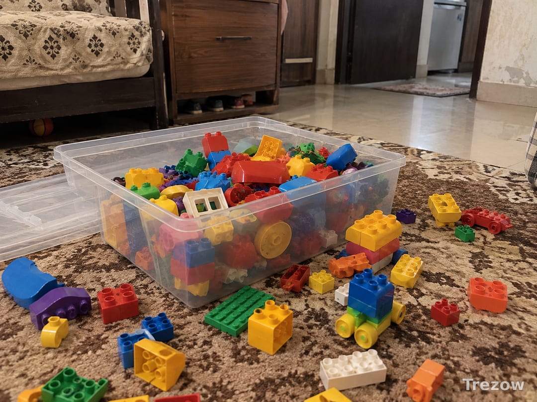 Chunky building blocks box for toddlers