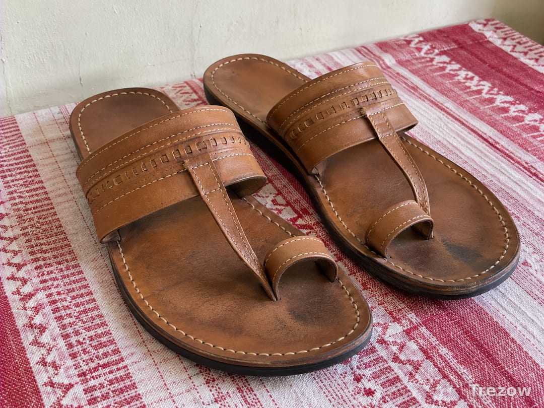 Leather Kolhapuri chappals, UK 6