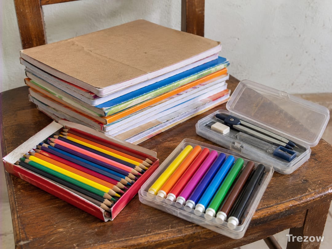 Notebooks, colour pencils, sketch pens