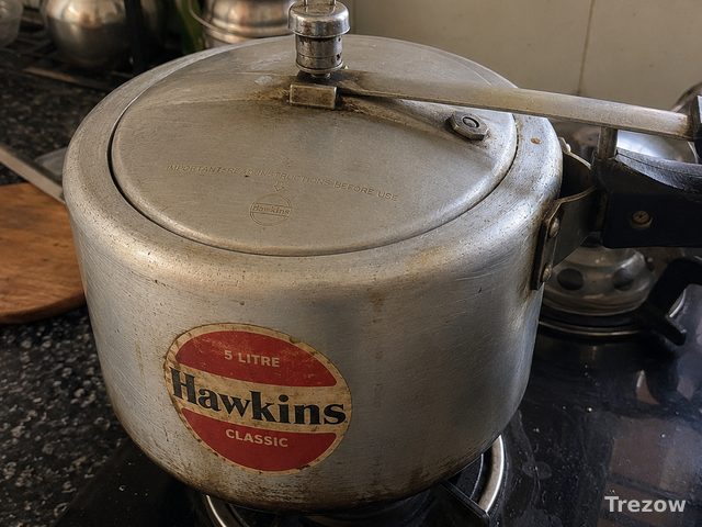 Hawkins pressure cooker 5L